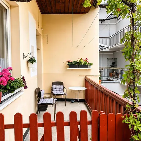 Elegant Loft In Kazimierz With Balcony